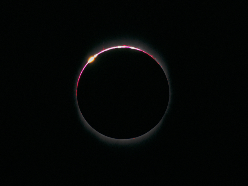 eclipse_totale_en_inde_2.jpg