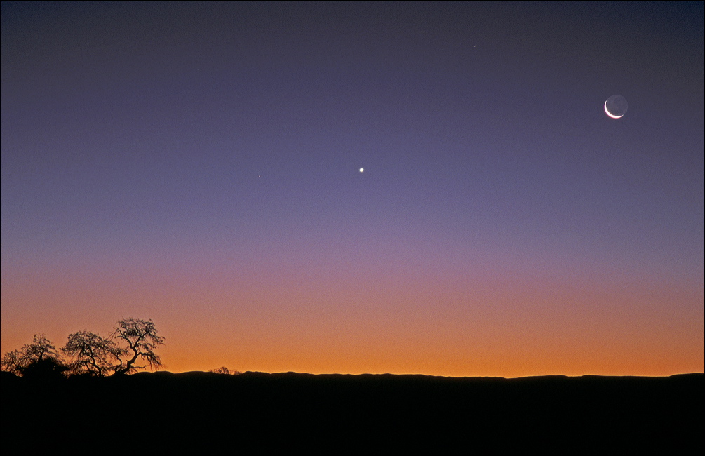 lune_et_v_nus_en_atacama.jpg